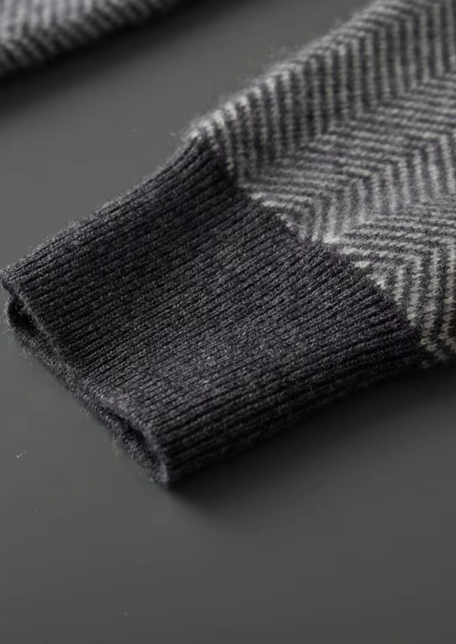 100% MERINO WOOL PATTERNED SET